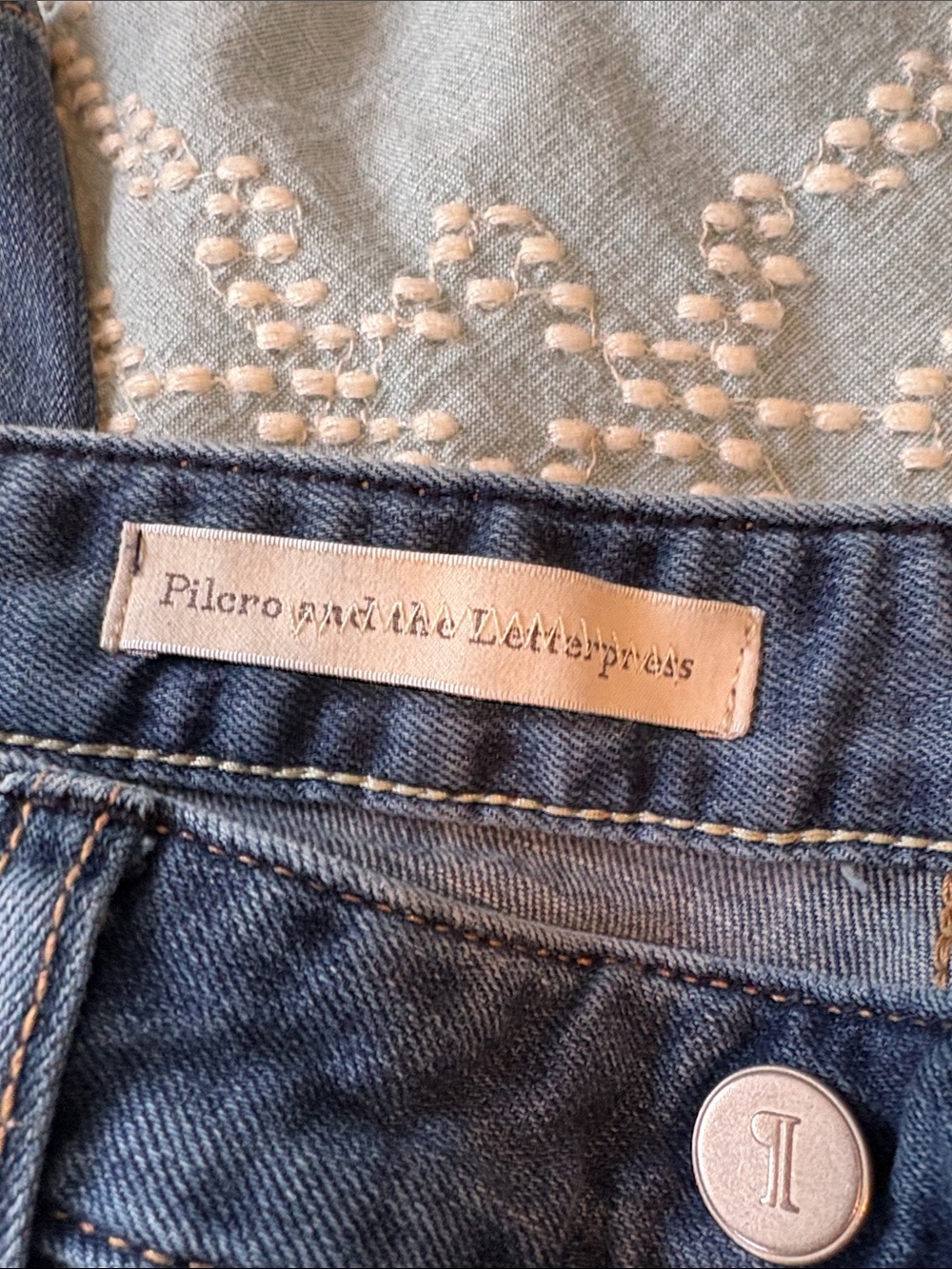 Pilcro and the Letterpress Stet straight leg jeans - Picture 2 of 10